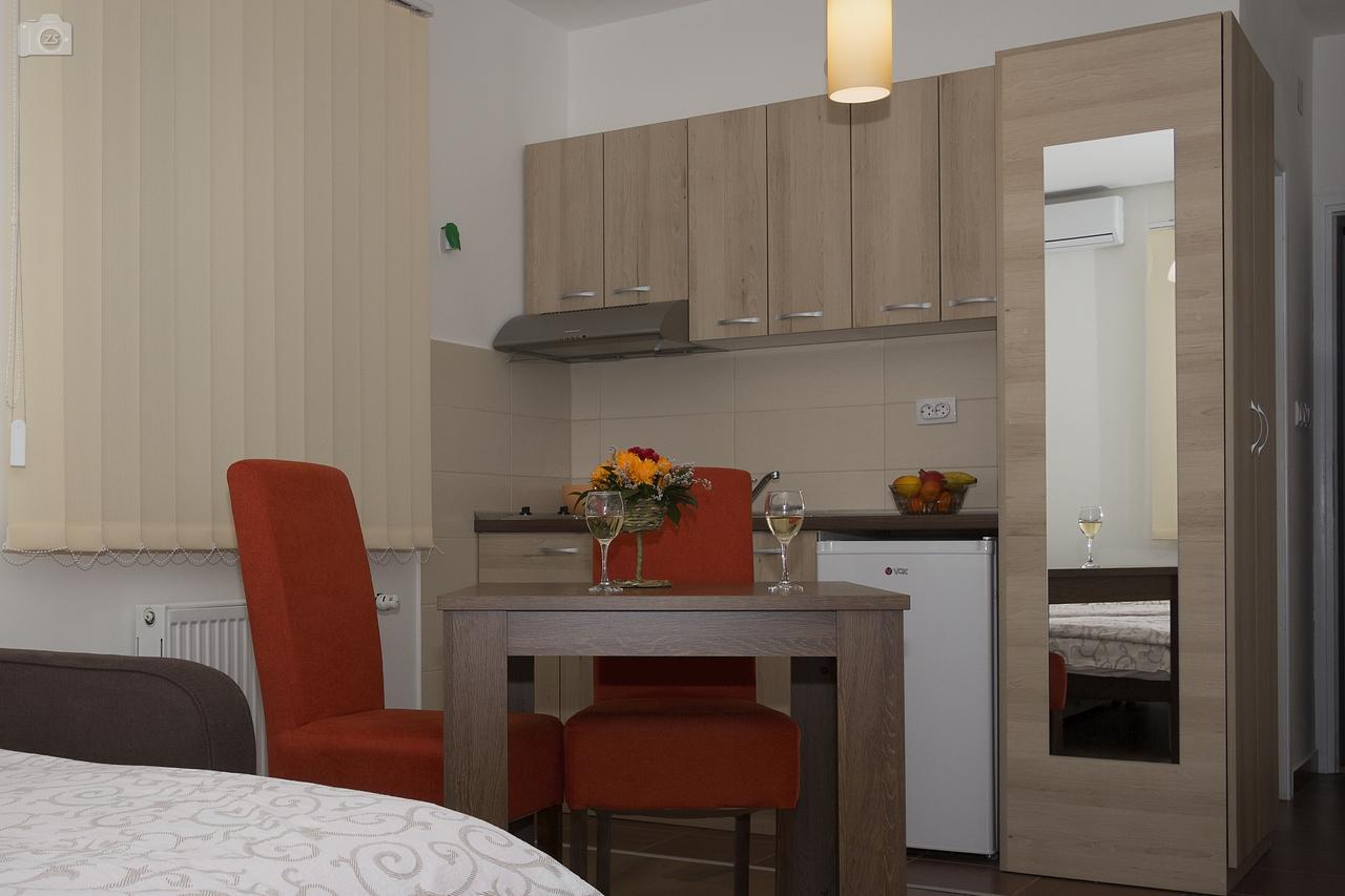 Kety Apartments Kragujevac Buitenkant foto